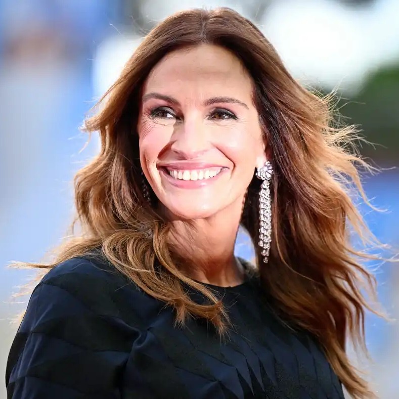 julia roberts cropped