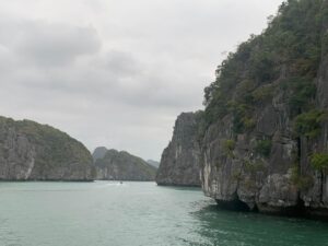 lan ha bay