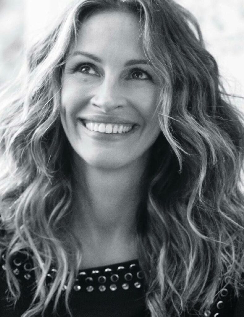 julia roberts black and white